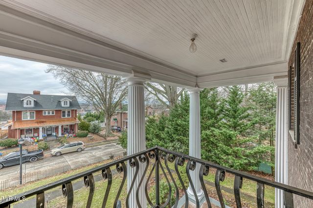 130 Solar Street, Bristol, VA 24201