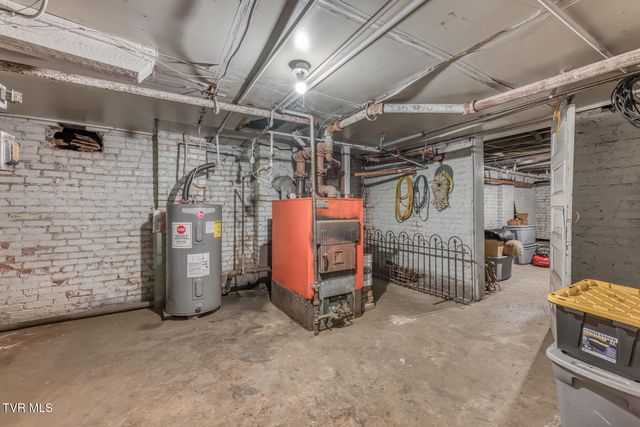 130 Solar Street, Bristol, VA 24201