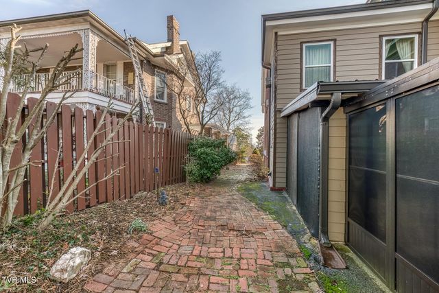 130 Solar Street, Bristol, VA 24201