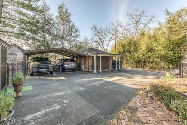 130 Solar Street, Bristol, VA 24201