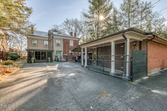 130 Solar Street, Bristol, VA 24201