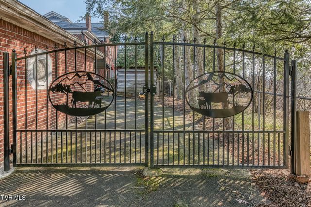 130 Solar Street, Bristol, VA 24201