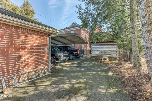 130 Solar Street, Bristol, VA 24201