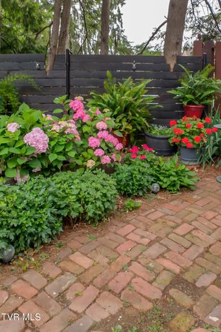 130 Solar Street, Bristol, VA 24201