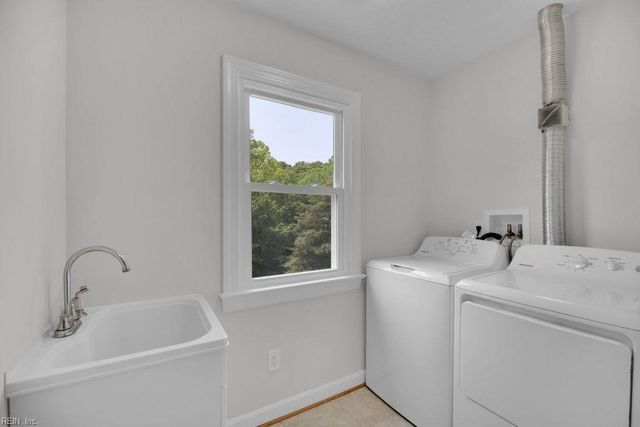 105 Londonderry LN, Williamsburg, VA 23188
