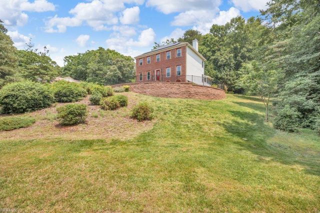 105 Londonderry LN, Williamsburg, VA 23188