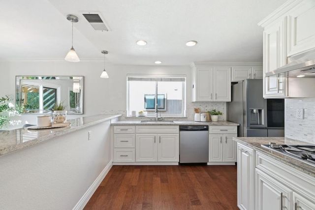 16152 Loretta Lane, Los Gatos, CA 95032