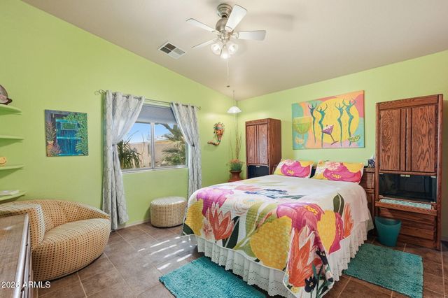 9069 W RAVEN Drive, Arizona City, AZ 85123