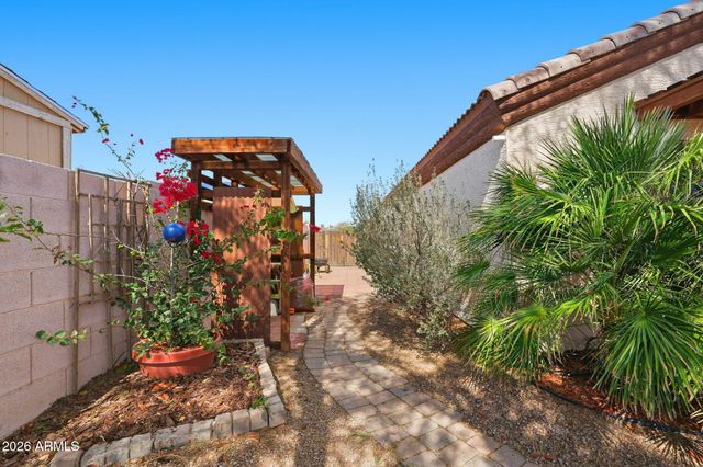 9069 W RAVEN Drive, Arizona City, AZ 85123