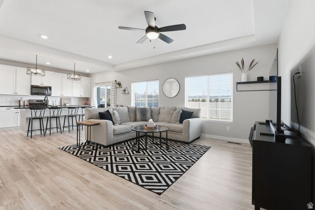 132 S COPPER CANYON LN, Saratoga Springs, UT 84045