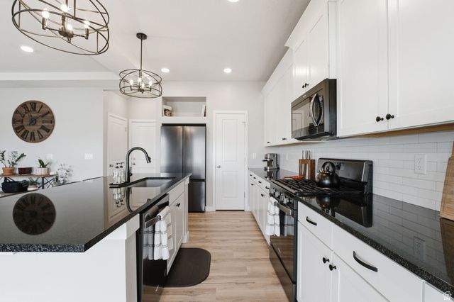 132 S COPPER CANYON LN, Saratoga Springs, UT 84045