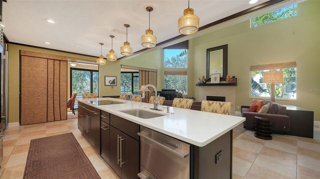 1904 HARBOURSIDE DRIVE 201, Longboat Key, FL 34228