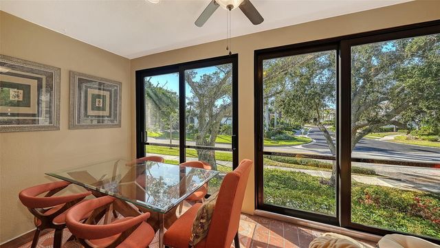 1904 HARBOURSIDE DRIVE 201, Longboat Key, FL 34228