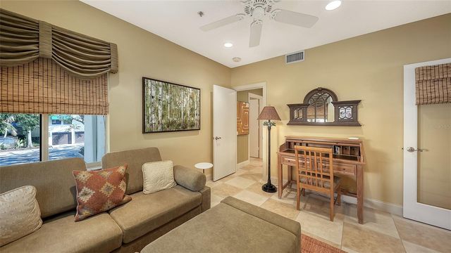 1904 HARBOURSIDE DRIVE 201, Longboat Key, FL 34228