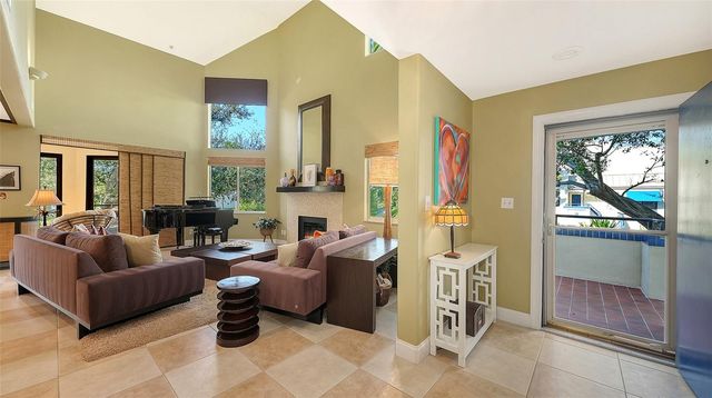 1904 HARBOURSIDE DRIVE 201, Longboat Key, FL 34228