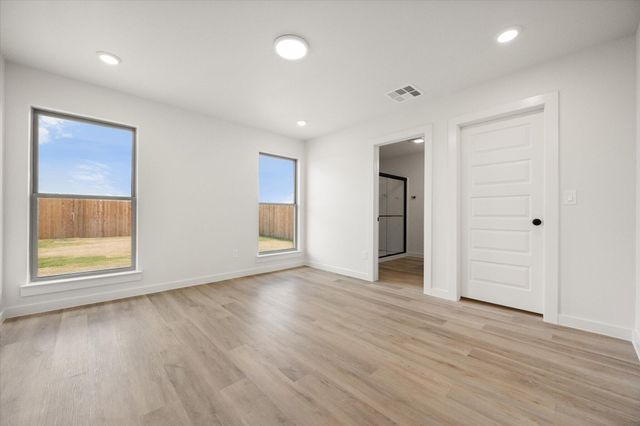 2412 Bryan Avenue, Wolfforth, TX 79382