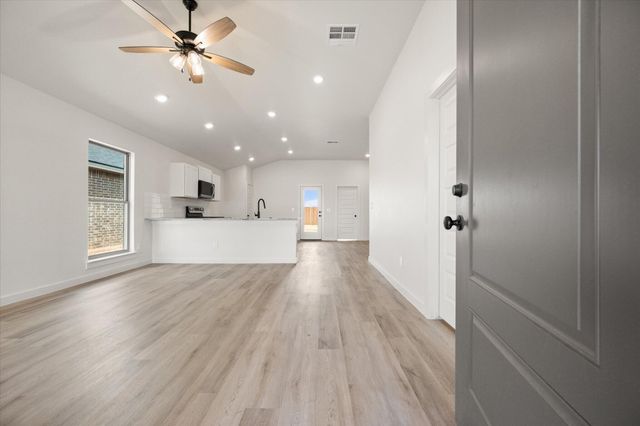 2412 Bryan Avenue, Wolfforth, TX 79382