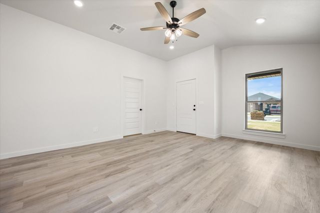 2412 Bryan Avenue, Wolfforth, TX 79382