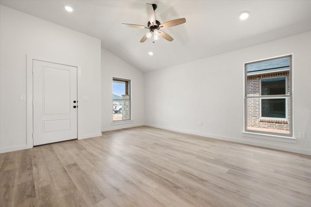 2412 Bryan Avenue, Wolfforth, TX 79382