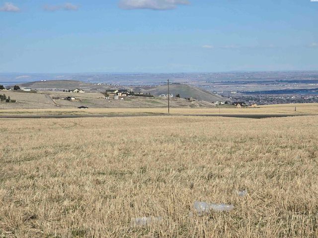 50411 C Williams Rd, Kennewick, WA 99338