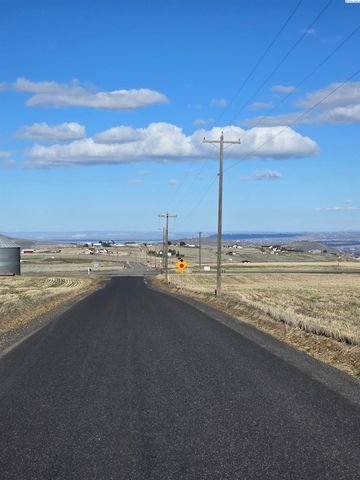 50411 C Williams Rd, Kennewick, WA 99338