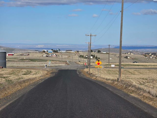 50411 C Williams Rd, Kennewick, WA 99338