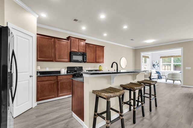 1768 Grovehurst Drive, Charleston, SC 29414
