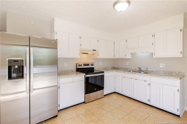 3636 Metric Drive, Hope Mills, NC 28348