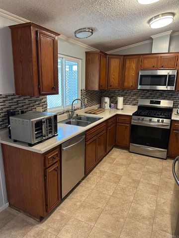 1491 Pilgrim Way, Oceanside, CA 92057