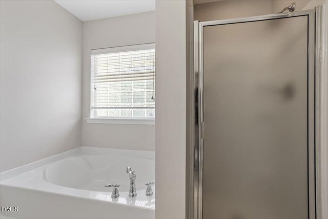 204 Amacord Way, Holly Springs, NC 27540
