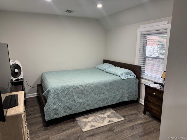 41 Brightside Avenue, Central Islip, NY 11722