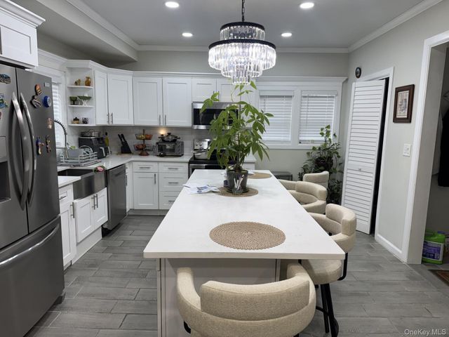 41 Brightside Avenue, Central Islip, NY 11722