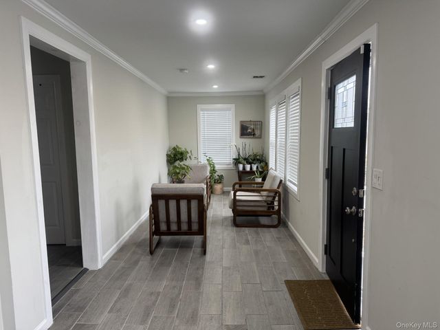 41 Brightside Avenue, Central Islip, NY 11722