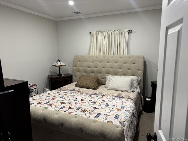 41 Brightside Avenue, Central Islip, NY 11722