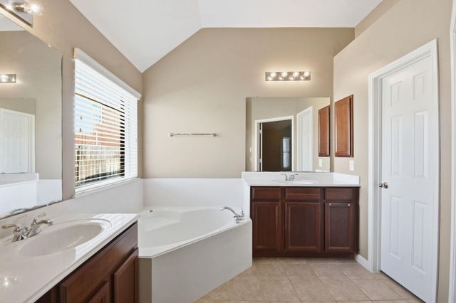 18915 Rustling Ridge Lane, Tomball, TX 77377