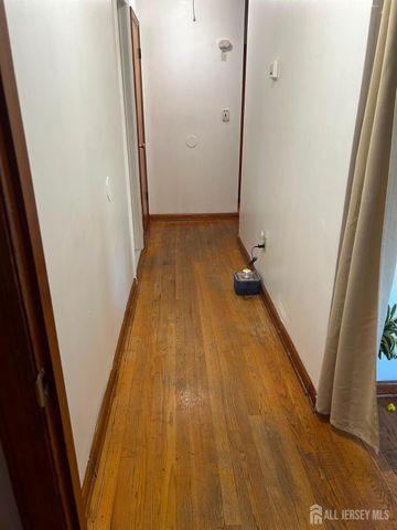 129 hampton Street, Metuchen, NJ 08840