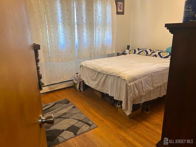 129 hampton Street, Metuchen, NJ 08840