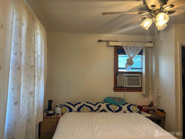 129 hampton Street, Metuchen, NJ 08840