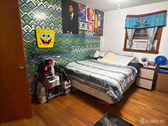 129 hampton Street, Metuchen, NJ 08840