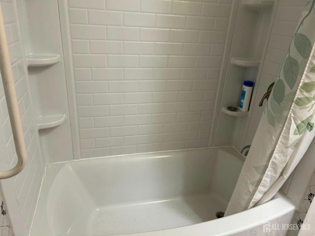 129 hampton Street, Metuchen, NJ 08840