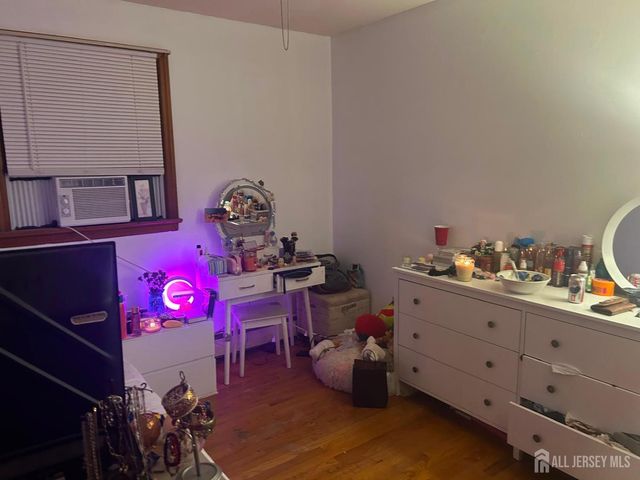 129 hampton Street, Metuchen, NJ 08840