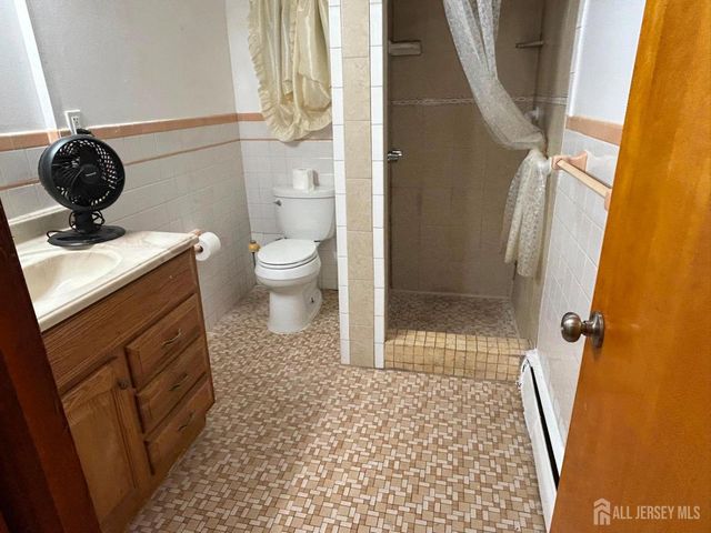 129 hampton Street, Metuchen, NJ 08840
