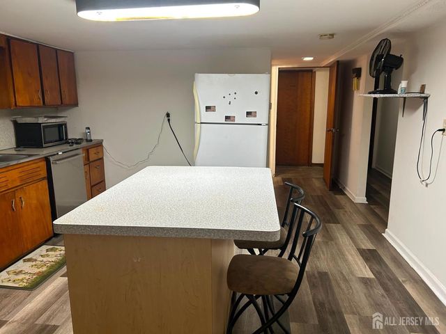 129 hampton Street, Metuchen, NJ 08840