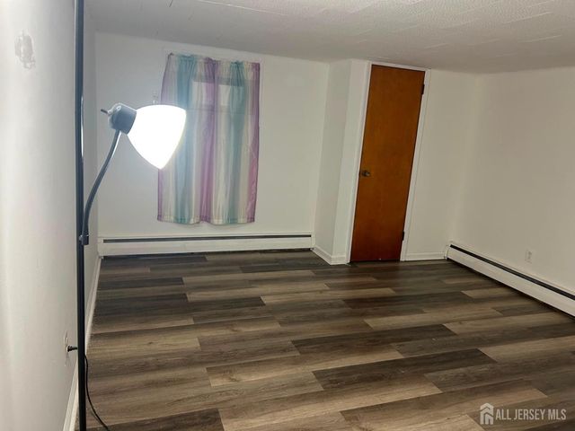129 hampton Street, Metuchen, NJ 08840