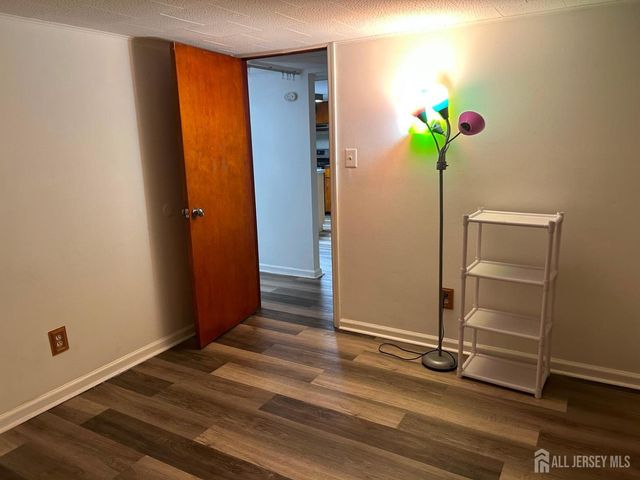 129 hampton Street, Metuchen, NJ 08840