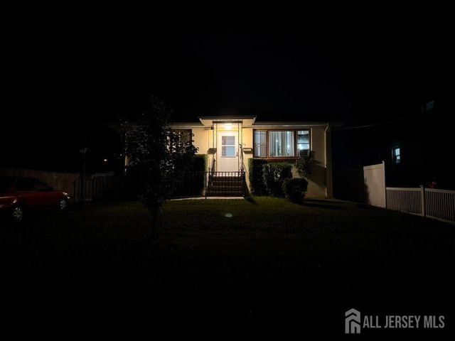 129 hampton Street, Metuchen, NJ 08840