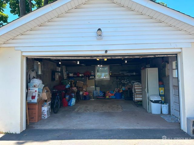 129 hampton Street, Metuchen, NJ 08840