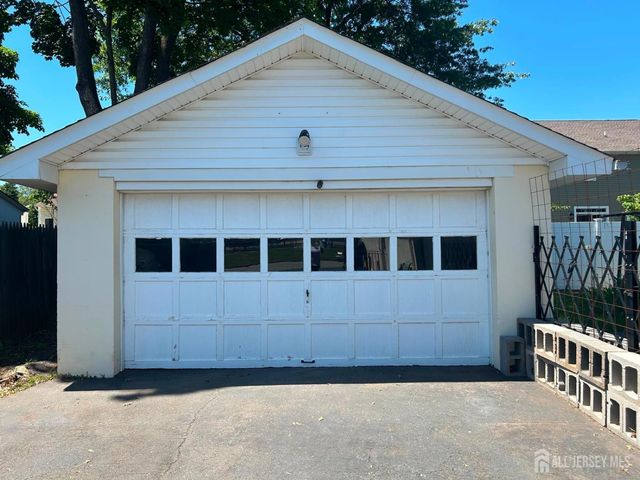 129 hampton Street, Metuchen, NJ 08840