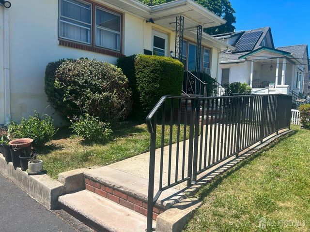 129 hampton Street, Metuchen, NJ 08840