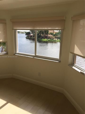 7233 NW 113th Ct, Doral, FL 33178